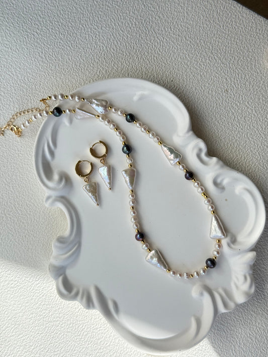 Celeste Triangle Pearl Set Necklace