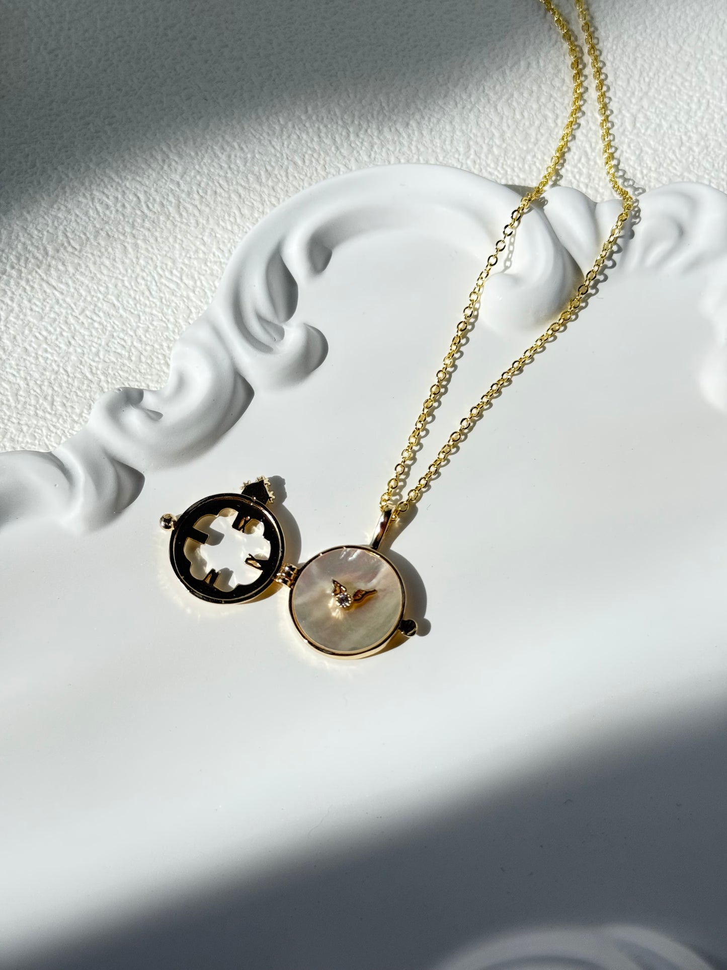 White Mother-of-Pearl Locket Watch Pendant Necklace