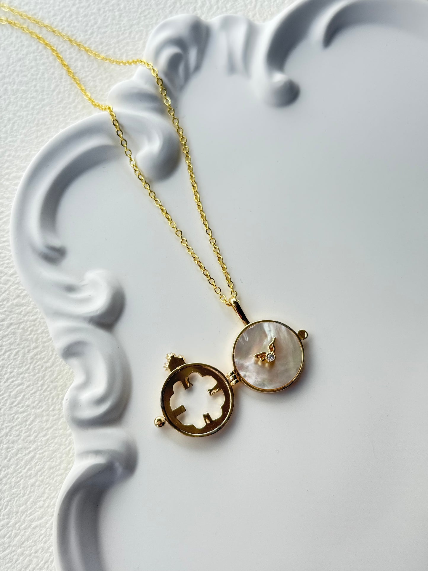 White Mother-of-Pearl Locket Watch Pendant Necklace