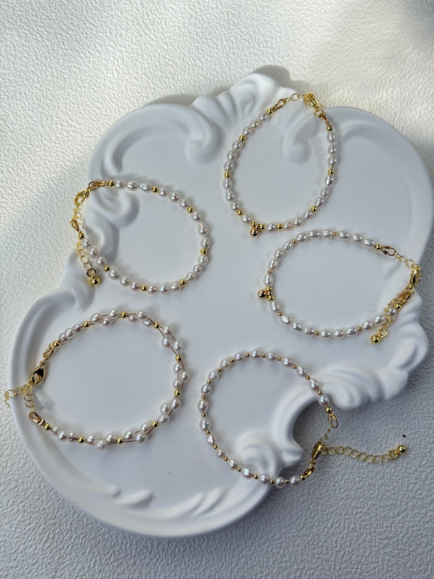 White Freshwater Pearl Bracelet