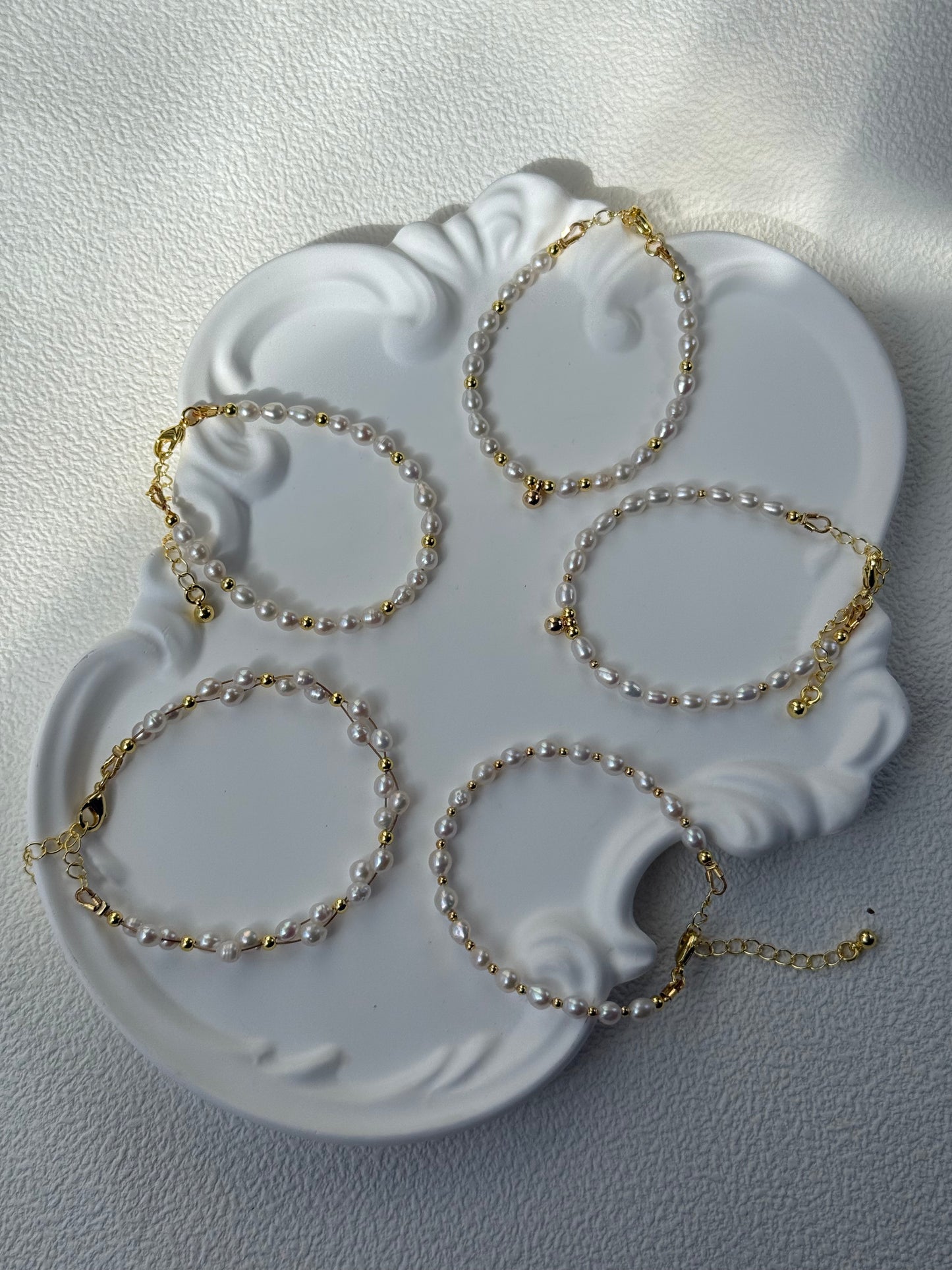 White Freshwater Pearl Bracelet