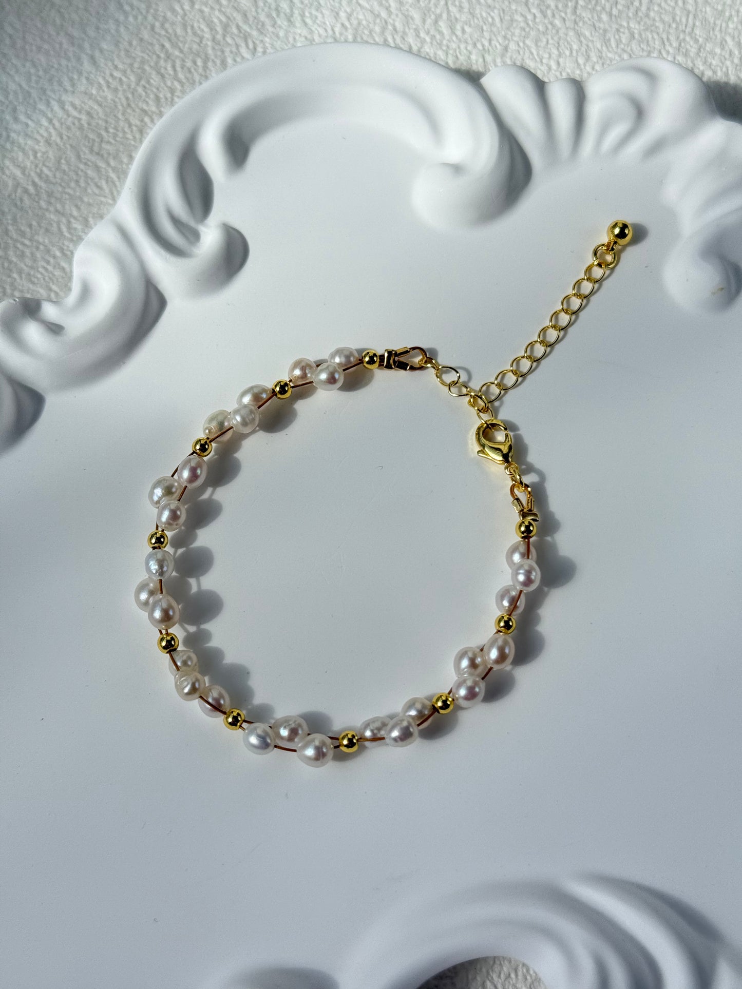 White Freshwater Pearl Bracelet