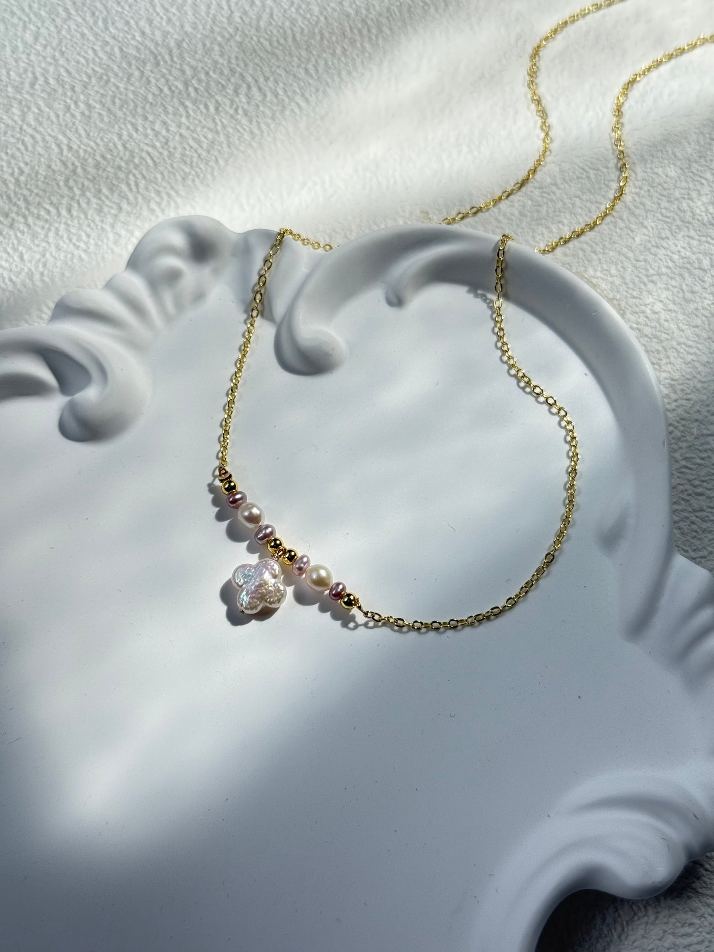 Lucky Four-Leaf Clover Freshwater Pearl Necklace