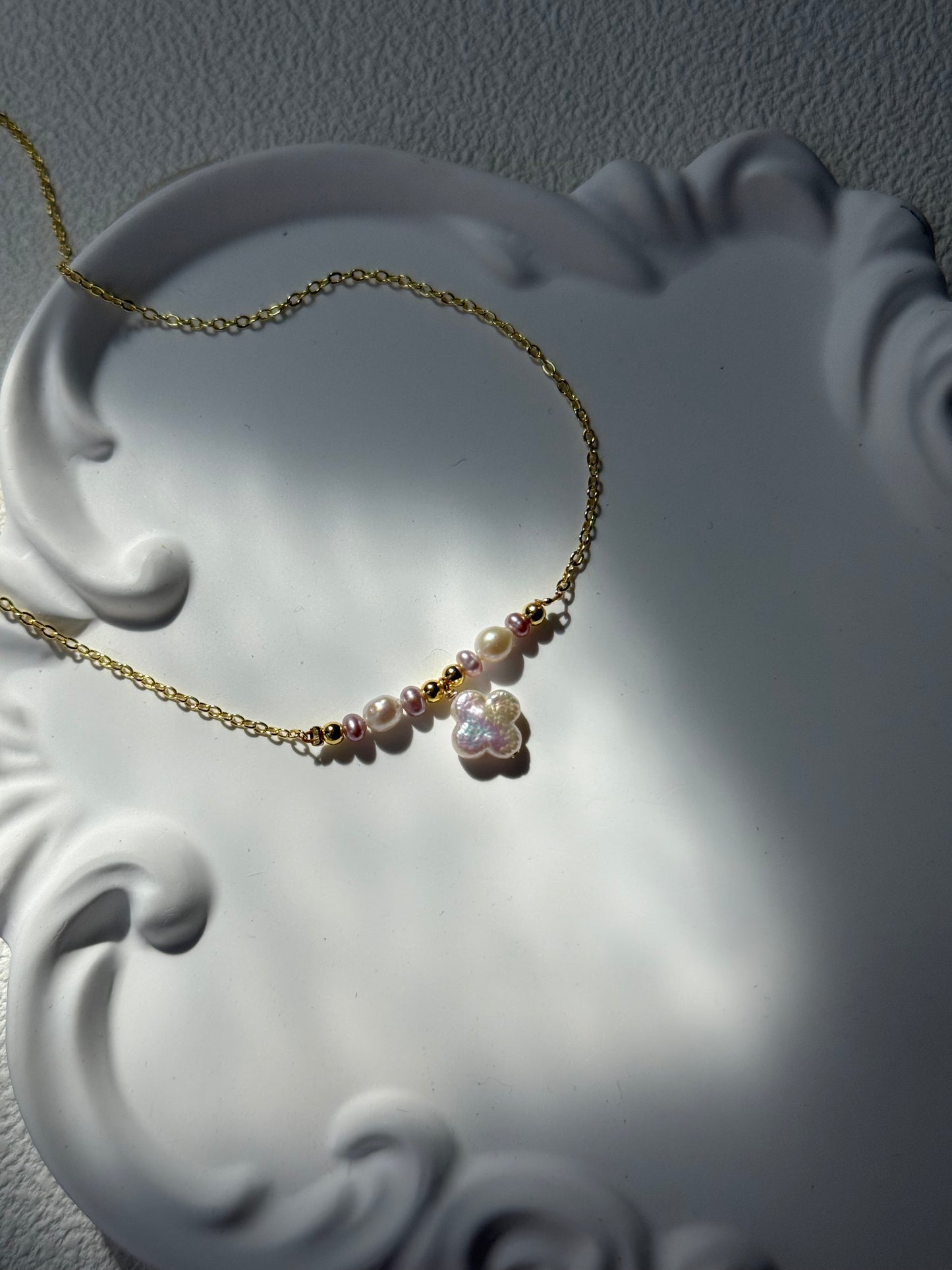 Lucky Four-Leaf Clover Freshwater Pearl Necklace