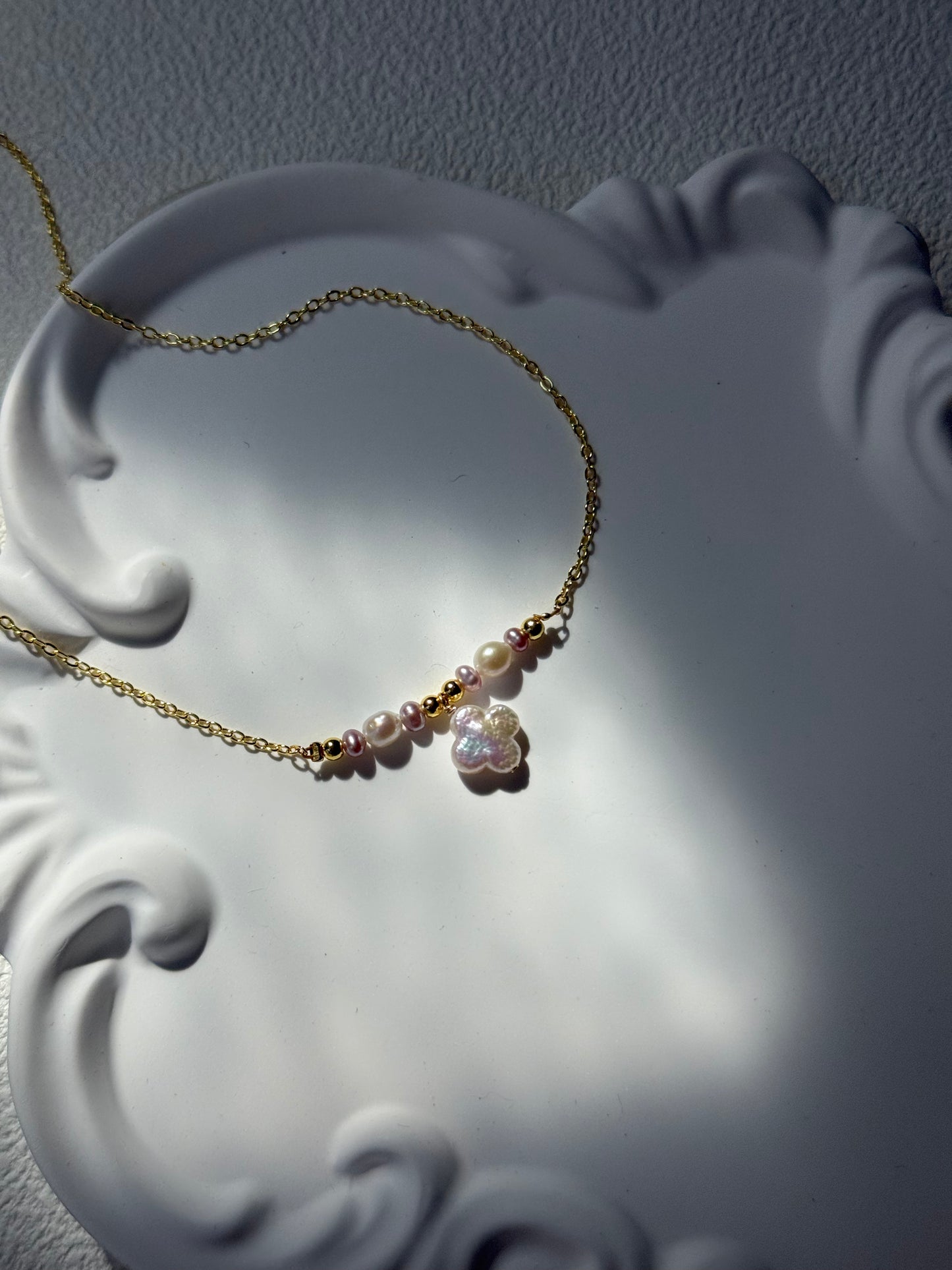 Lucky Four-Leaf Clover Freshwater Pearl Necklace