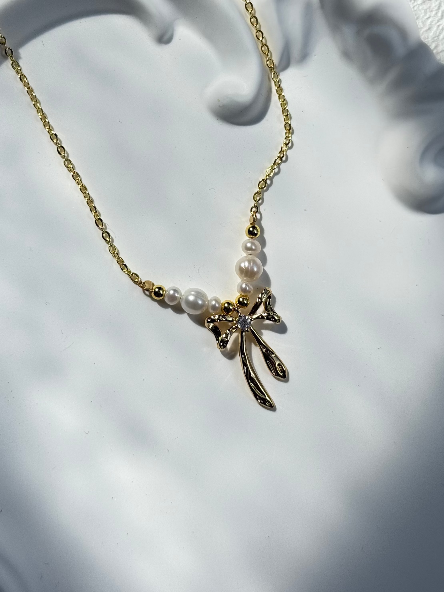 Pearl Bow Sweet Necklace