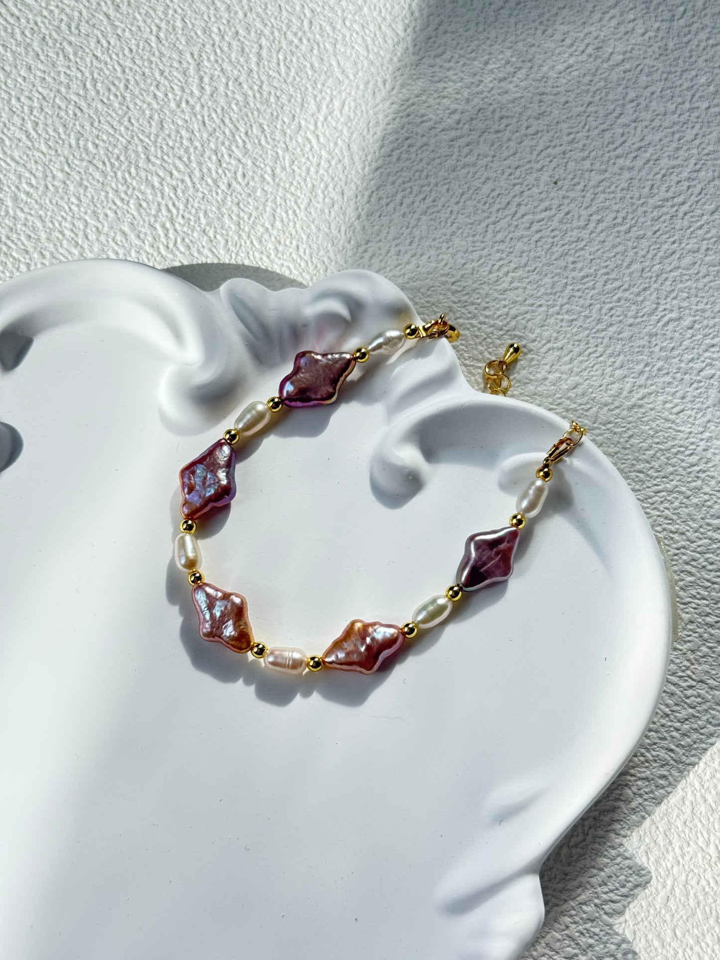Baroque Diamond-Shaped Pearl Bracelet