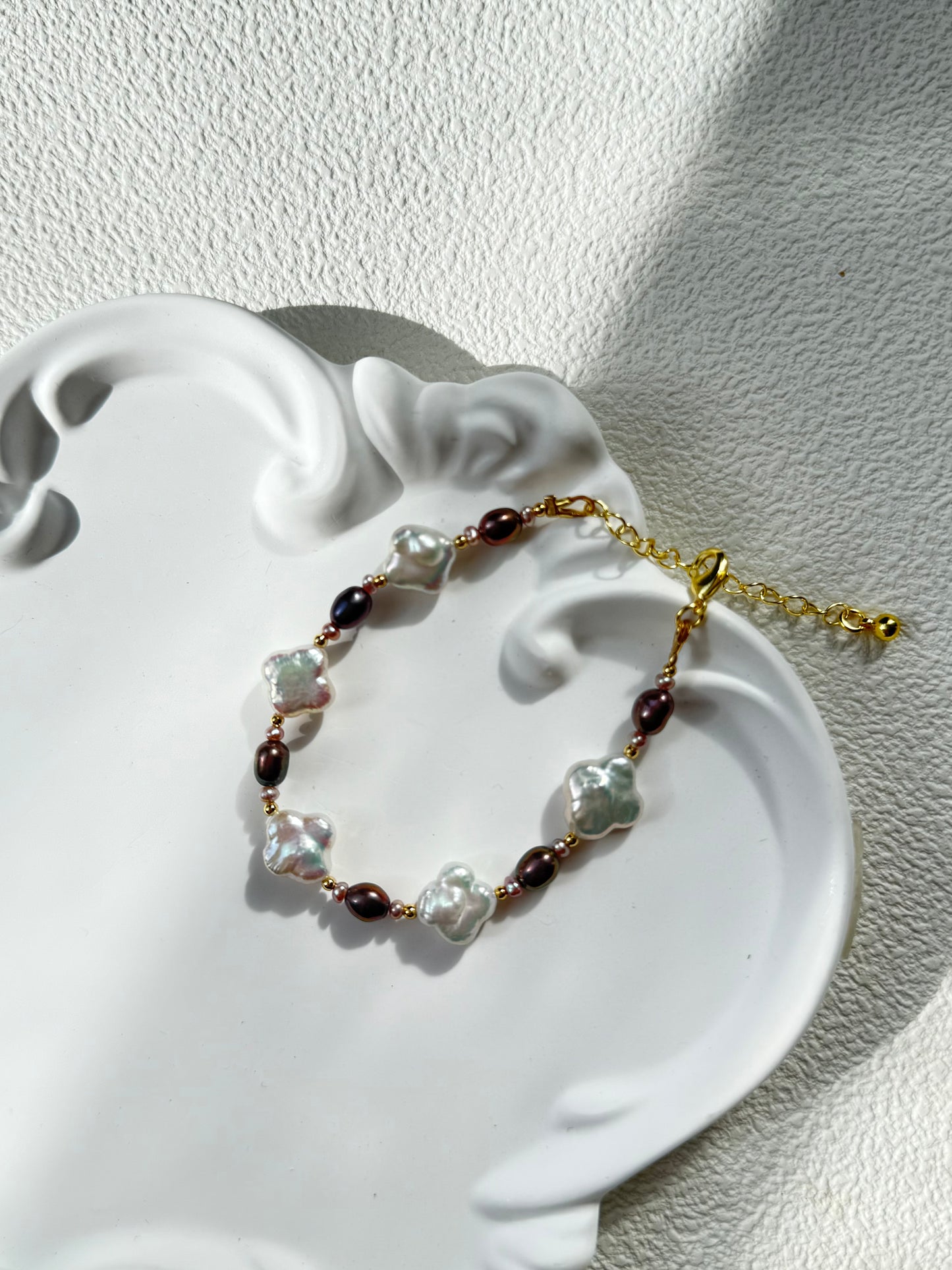 Clover Baroque Pearl Sweet Bracelet