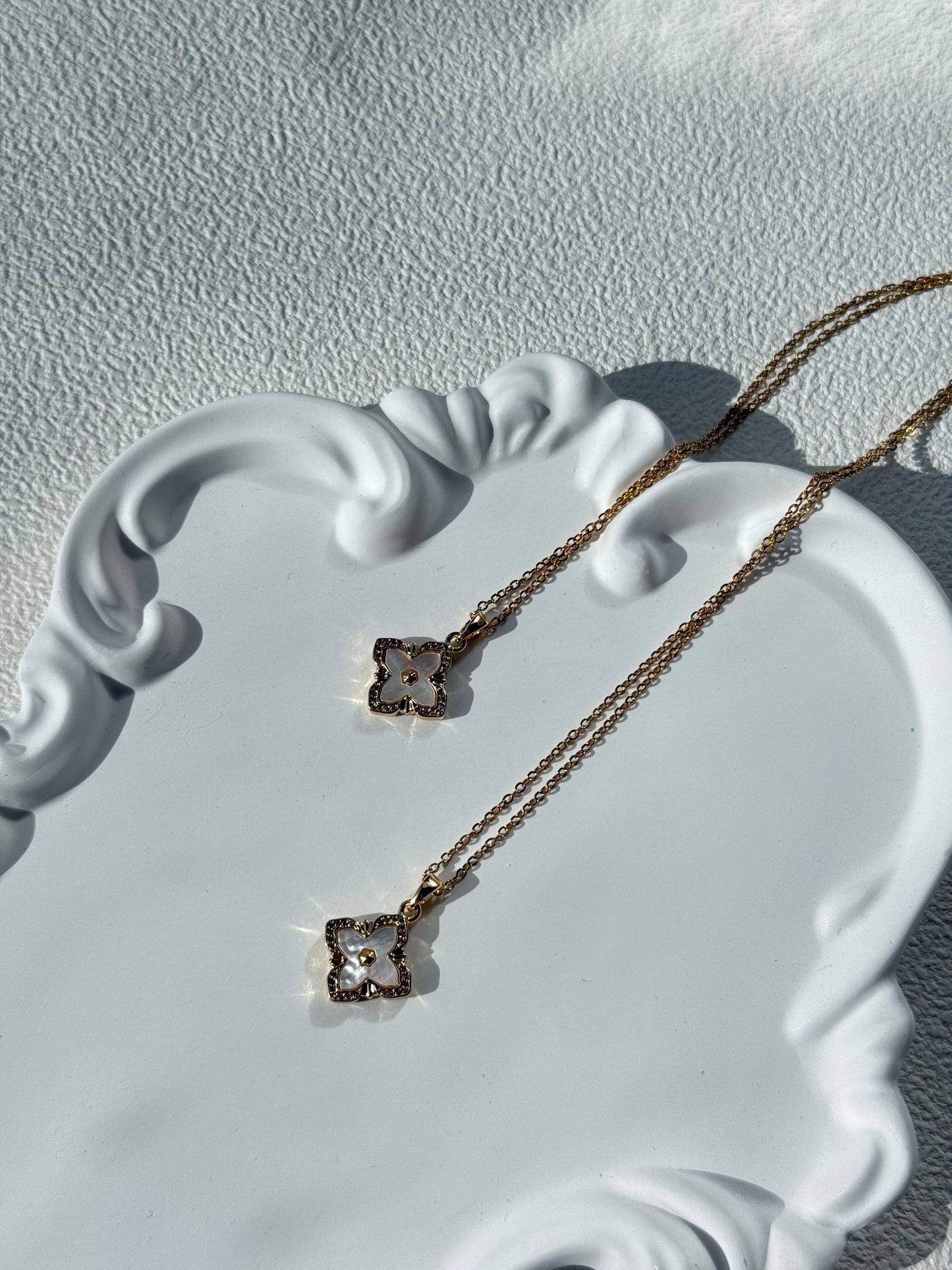 Reversible White & Black Mother-of-Pearl Pendant Necklace