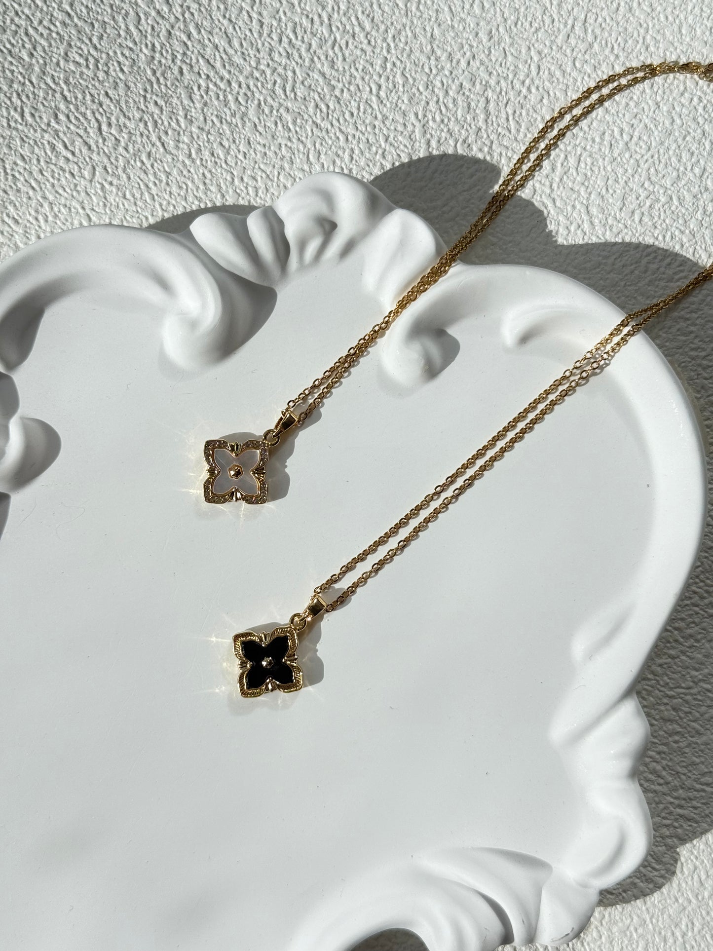 Reversible White & Black Mother-of-Pearl Pendant Necklace