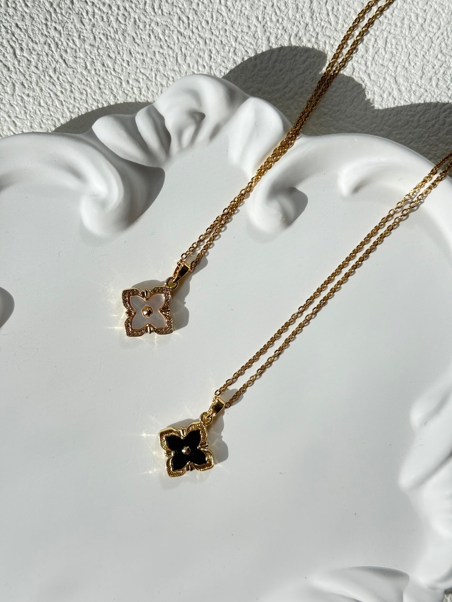Reversible White & Black Mother-of-Pearl Pendant Necklace