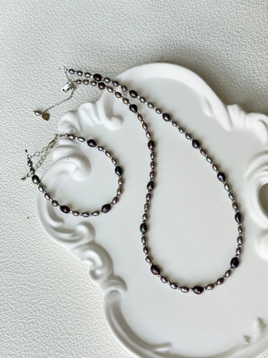 Midnight Pearl Necklace