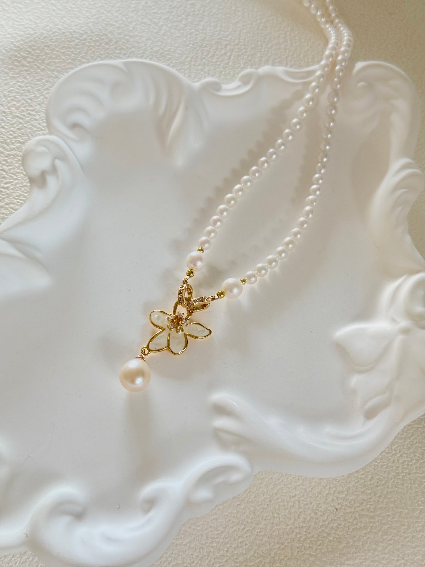 Plumeria Pearl necklace
